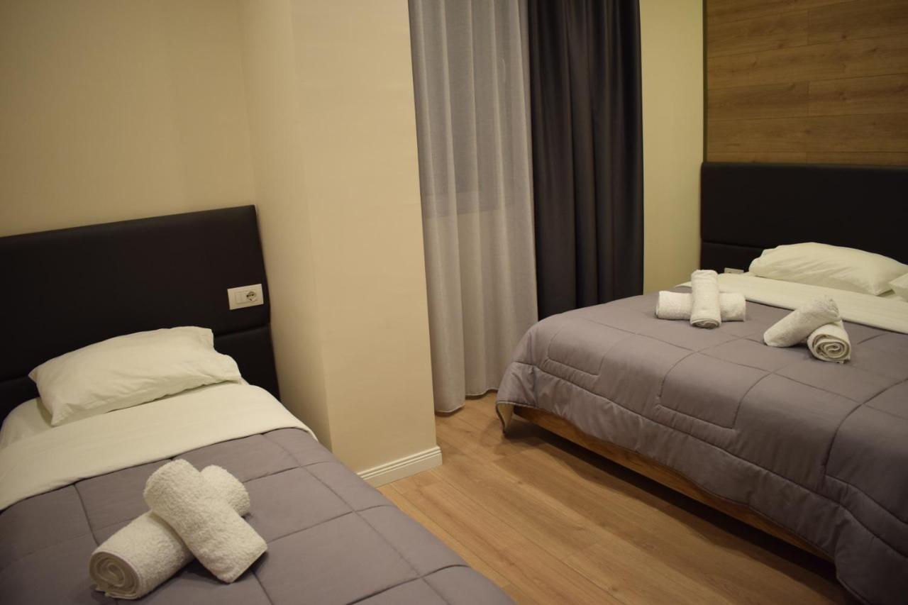 BluePoint Hotel Tepelene Buitenkant foto